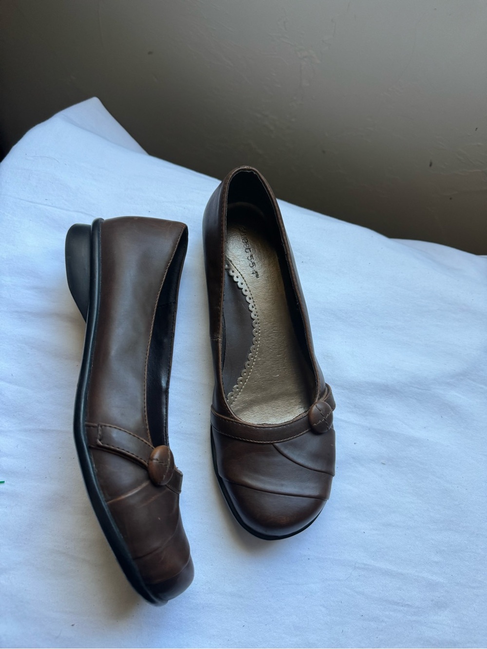 Y2K 90s Reclaimed Vintage Chic Brown Ballet flats Size 6.5